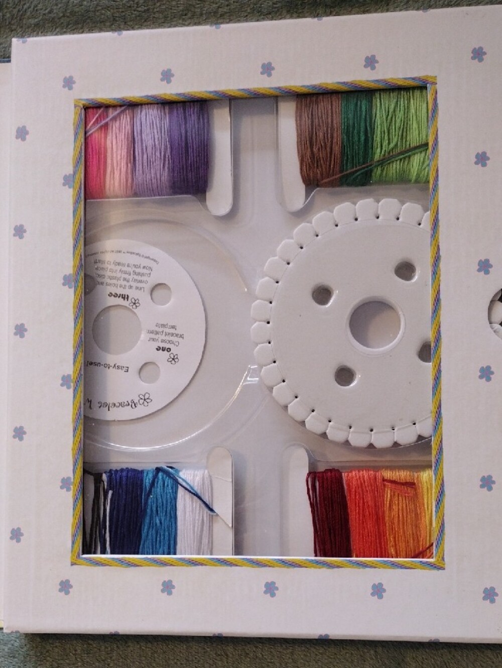 Friendship Bracelets Complete Kit - Picture 3 of 4